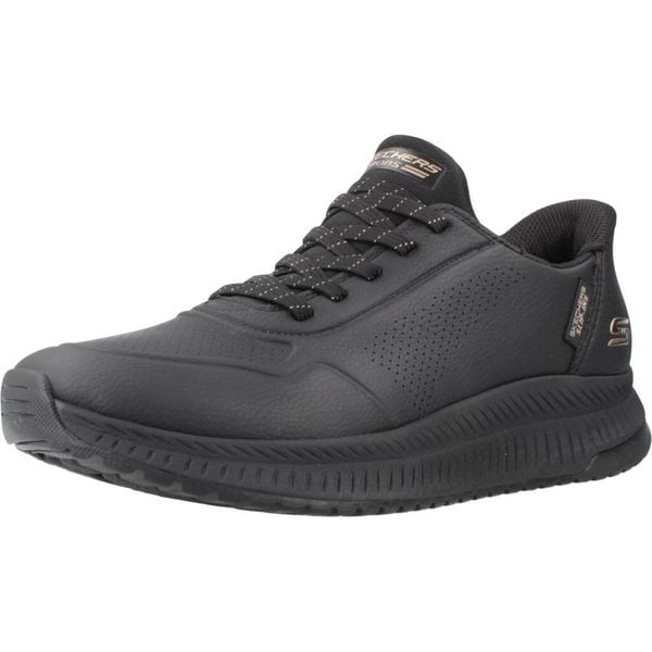 Buty SKECHERS 117740S Czarny. Czarne obuwie trekkingowe damskie Skechers. Za 319.99 zł.