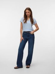Vero Moda Bluzka w kolorze błękitnym rozmiar: L. Niebieskie bluzki damskie Vero Moda, l, bez wzorów, z bawełny, bez kołnierzyka, bez ramiączek. Za 101.94 zł.