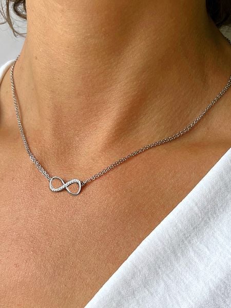 DI GIORGIO Srebrny naszyjnik z elementem ozdobnym - dł. 39 cm rozmiar: onesize. Szare naszyjniki damskie DI GIORGIO, srebrne. Za 113.63 zł.