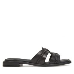 Klapki Clarks. Czarne klapki damskie Clarks, bez wzorów, bez obcasa. Za 309.99 zł.