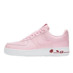 Buty do chodzenia dla dorosłych Air Force 1 Low Rose Pink. Czerwone buty sportowe na co dzień damskie Nike, bez wzorów, ze skóry, trekkingowe, nike air force. Za 1,676.41 zł.