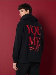 Bluza hoodie z nadrukiem - czarny. Czarne bluzy bez kaptura męskie Sinsay, l. Za 59.99 zł.