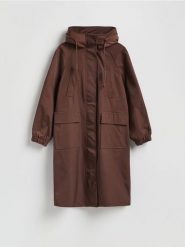 Parka z kapturem - brązowy. Brązowe parki damskie Reserved, l, bez wzorów, z tkaniny. Za 299.99 zł.