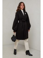 L'armoire de Suzette Płaszcz przejściowy w kolorze czarnym rozmiar: 42. Czarne płaszcze damskie L'armoire de Suzette, l, z aplikacjami, z tkaniny, klasyczne. Za 239.29 zł.
