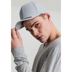 Czapka Flexfit 110 Pique. Szare czapki z daszkiem damskie FLEXFIT, bez wzorów. Za 89.55 zł.