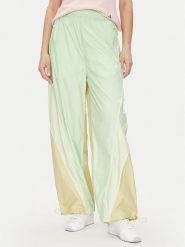 Adidas by Stella McCartney Spodnie dresowe JI5134 Zielony Loose Fit. Zielone spodnie dresowe damskie adidas by Stella McCartney, s, bez wzorów, z dresówki. Za 449.99 zł.