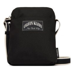 Saszetka Calvin Klein. Czarne saszetki męskie CALVIN KLEIN. Za 289.99 zł.