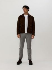 Spodnie chino slim z wiskozą - szary. Szare spodnie materiałowe męskie Reserved, bez wzorów, z tkaniny. Za 159.99 zł.
