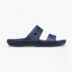 Klapki plażowe męskie Crocs Classic Sandal. Niebieskie klapki i japonki męskie Crocs. Za 121.55 zł.