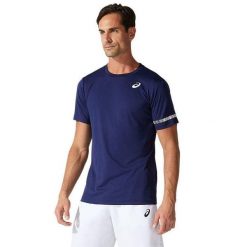 Koszulka sportowa męska Asics Court SS Tee. Czerwone t-shirty sportowe męskie Asics, m, bez ramiączek, tenisowe. Za 165.00 zł.