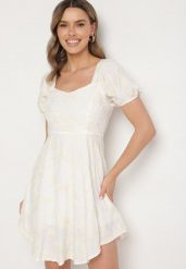 Biała Wiskozowa Sukienka w Kwiaty Lunobella. Białe sukienki damskie Born2be, na co dzień, m, bez wzorów, z jeansu, eleganckie, bez kołnierzyka, bez ramiączek, mini, sportowe. W wyprzedaży za 95.99 zł.