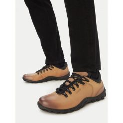 Półbuty Lasocki. Brązowe półbuty męskie Lasocki, bez zapięcia. Za 249.99 zł.