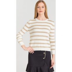 SWETER FRIDA GUESS. Białe swetry klasyczne damskie Guess, l, bez kołnierzyka. Za 275.00 zł.