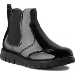 Botki NELLI BLU CS1578-1. Czarne botki dziewczęce Nelli Blu, bez wzorów, ze skóry ekologicznej, bez ramiączek. W wyprzedaży za 69.99 zł.