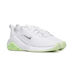 Damskie buty sportowe Nike Bella 7 FZ1689-106. Białe buty sportowe na co dzień damskie Nike, bez wzorów, z gumy, do biegania. Za 318.14 zł.