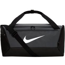 Torba sportowa unisex Nike DM3976NKBRSLASDUFF41L. Czarne torby podróżne damskie Nike, bez wzorów, z materiału. Za 139.99 zł.