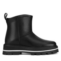Botki GINO ROSSI. Czarne botki damskie Gino Rossi, bez obcasa, na płaskiej podeszwie, bez zapięcia. Za 439.99 zł.