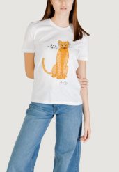 Koszulka crop top Kobieta ONLY ONLBARIA REG S/S TOP BOX JRS. Białe t-shirty damskie Only, s, bez wzorów, z bawełny, bez kołnierzyka. Za 123.10 zł.