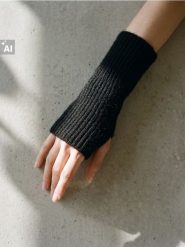 Rękawiczki bez palców z domieszką wełny - czarny. Czarne rękawiczki damskie Sinsay, bez wzorów, z wełny. Za 12.99 zł.