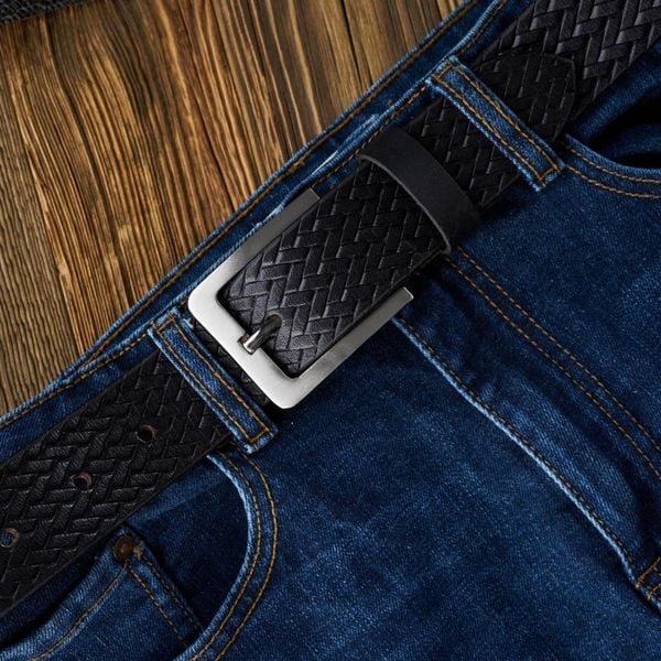 Pasek skórzany 110 CM PAOLO PERUZZI 03Z01110 czarny. Czarne paski męskie Paolo Peruzzi, bez wzorów, z materiału, klasyczne. Za 59.00 zł.