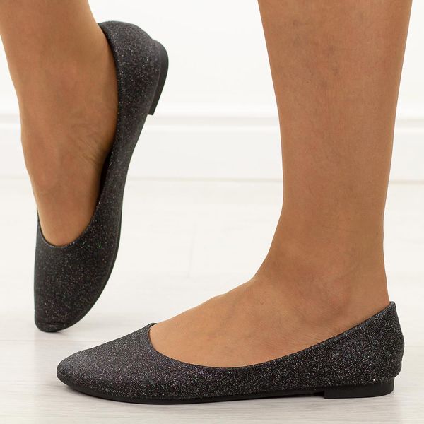 Czarne brokatowe baleriny damskie Potocki 23001. Czarne baleriny damskie POTOCKI, bez wzorów, z jeansu, bez obcasa. Za 79.00 zł.