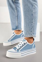 Jasnoniebieskie Trampki na Grubej Podeszwie z Cyrkoniami Asgerda. Niebieskie trampki i tenisówki damskie Born2be, z aplikacjami, z jeansu. Za 84.99 zł.