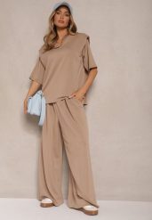 Beżowy Komplet z Wiskozą T-shirt z Dekoltem w Serek i Spodnie o Szerokim Kroju Zevline. Brązowe spodnie materiałowe damskie Renee, bez wzorów, z wiskozy, eleganckie. Za 119.99 zł.