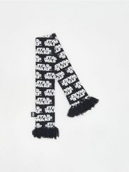 Szalik Star Wars - czarny. Czarne szaliki dziecięce Reserved, bez ramiączek. W wyprzedaży za 9.99 zł.