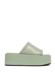 L37 Skórzane klapki w kolorze jasnozielonym rozmiar: 40. Zielone klapki damskie L37, bez wzorów, ze skóry, bez obcasa. Za 295.99 zł.