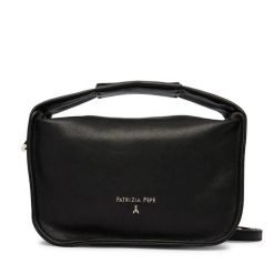 Torebka Patrizia Pepe. Czarne torebki klasyczne damskie Patrizia Pepe, bez wzorów, bez dodatków. Za 1,039.00 zł.
