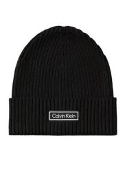 Calvin Klein Czapka Patch Chunky Rib Cotton Beanie LV04D8053G Czarny. Czarne czapki zimowe damskie CALVIN KLEIN, z bawełny. Za 169.99 zł.