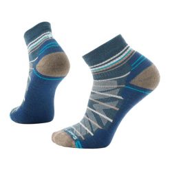 Skarpety trekkingowe Smartwool Hike Light Cushion Pattern Ankle. Niebieskie skarpetki damskie Smartwool, bez wzorów, z wełny. Za 94.99 zł.