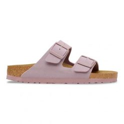 BIRKENSTOCK Arizona BFBC Faded Purple Klapki damskie. Fioletowe klapki damskie Birkenstock, bez wzorów, z materiału, bez obcasa. Za 429.99 zł.