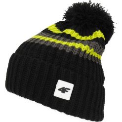 Czapka męska CAM002 - soczysta zieleń. Zielone czapki męskie 4f, bez wzorów, z polaru. W wyprzedaży za 29.99 zł.