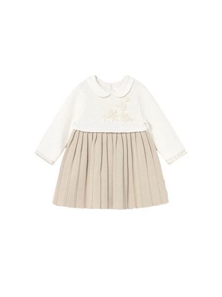 Mayoral Sukienka elegancka 2804 Beżowy Regular Fit. Brązowe sukienki dziewczęce Mayoral, bez wzorów, z bawełny, bez ramiączek. Za 169.99 zł.