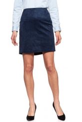 SPÓDNICA JEANSOWA TOM TAILOR FAKE VELOUR LEATHER SKIRT DEEP NAVY BLUE. Niebieskie spódniczki damskie Tom Tailor, xl, bez wzorów, z jeansu, eleganckie, proste. W wyprzedaży za 59.99 zł.