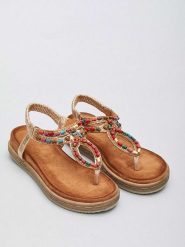 Bellucci Sandały w kolorze złotym rozmiar: 41. Żółte sandały damskie Bellucci, bez wzorów, bez obcasa. Za 92.21 zł.