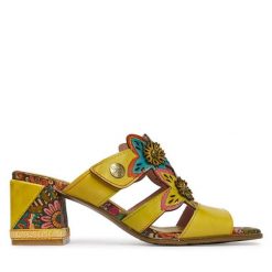 Klapki Laura Vita. Żółte klapki damskie Laura Vita, bez wzorów, bez obcasa. Za 389.99 zł.