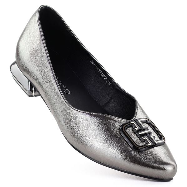 Baleriny damskie na ozdobnym obcasie srebrne Potocki SZ12770. Szare baleriny damskie POTOCKI, bez wzorów, ze skóry ekologicznej, bez obcasa. Za 59.99 zł.