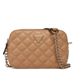 Torebka Guess. Brązowe torebki klasyczne damskie Guess, z aplikacjami, wizytowe, bez kołnierzyka, bez ramiączek. Za 399.99 zł.