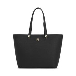 Torebka Tommy Hilfiger. Czarne torebki klasyczne damskie Tommy Hilfiger, bez wzorów, bez dodatków. Za 639.99 zł.