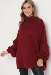 Bordowy Golf z Wełną o Kroju Oversize z Obniżoną Linią Ramion Lilenae. Czerwone golfy damskie Born2be, bez wzorów, z jeansu, bez ramiączek. Za 159.99 zł.