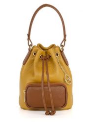 Mia Tomazzi Skórzana torebka "Moltrasio" w kolorze żółtym - 19 x 23 x 15 cm rozmiar: onesize. Żółte torebki klasyczne damskie Mia Tomazzi, bez wzorów, z materiału, bez dodatków. Za 260.99 zł.