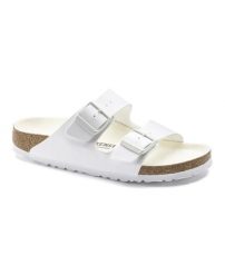 Klapki damskie Birkenstock Arizona. Białe klapki damskie Birkenstock, bez wzorów, z materiału, bez obcasa. Za 566.00 zł.