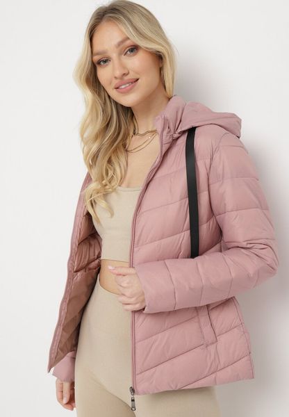 Różowa Pikowana Kurtka Zapinana na Suwak z Kapturem i Kieszeniami Soniss. Czerwone kurtki damskie Born2be, l, bez wzorów, z kapturem. Za 199.99 zł.