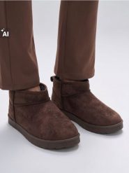 Ocieplane śniegowce z imitacji zamszu z wkładką z wełną - brązowy. Brązowe śniegowce damskie Sinsay, z wełny. Za 39.99 zł.
