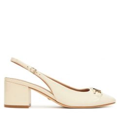 Czółenka Guess. Brązowe czółenka damskie Guess, z aplikacjami, bez obcasa. Za 439.99 zł.