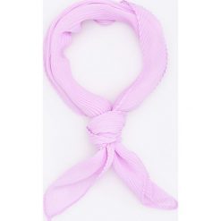 Plisowana apaszka - Niebieski. Niebieskie chusty i apaszki dziecięce Reserved. W wyprzedaży za 9.99 zł.