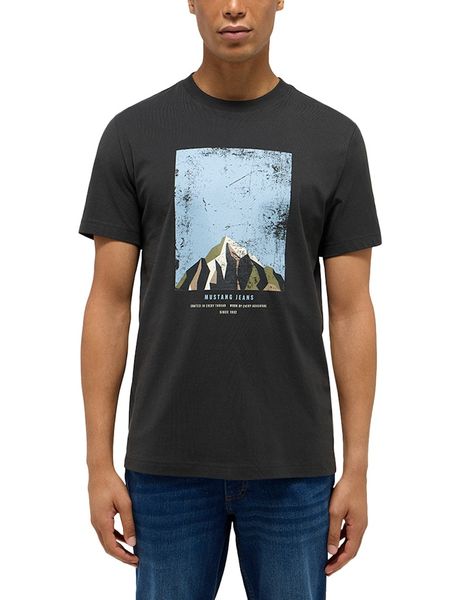 Męski T-Shirt Mustang Style Austin Pirate Black 1015840 4088. Czarne t-shirty męskie Mustang, m, bez wzorów, bez kołnierzyka. Za 69.99 zł.