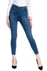 DAMSKIE SPODNIE JEANSOWE WRANGLER WRIGGLER FOR KEEPS W2H0JC22T 112128604. Spodnie materiałowe damskie Wrangler, bez wzorów, z jeansu. Za 189.99 zł.
